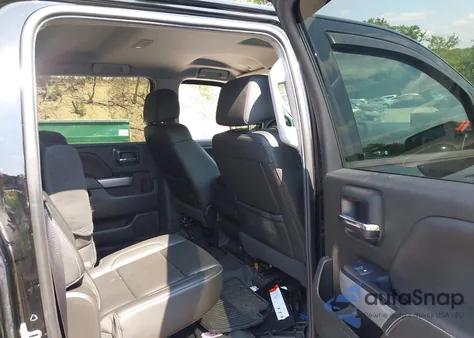 2018 Chevrolet Silverado 1500 2Lt from USA, damaged, VIN 3GCUKREC8JG603553